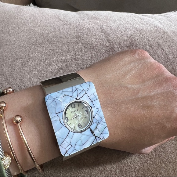 Silver and Mother of Pearl Watch - Picture 4 of 4